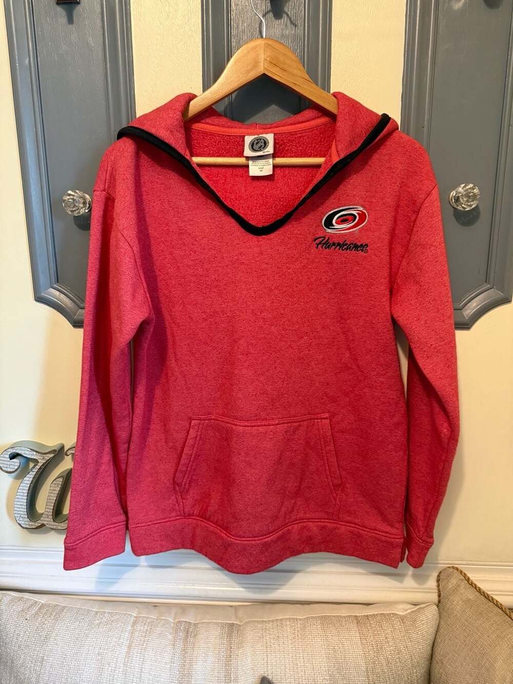 NHL Carolina Hurricanes Red V-Neck Pullover Hoodie Sweatshirt Size S